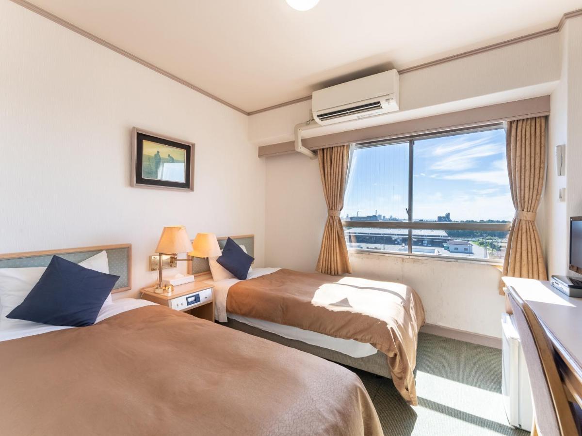 Tabist Hotel Ginga Kisarazu Exteriör bild